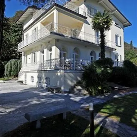 Apollo Βίλα Oliveto Lario